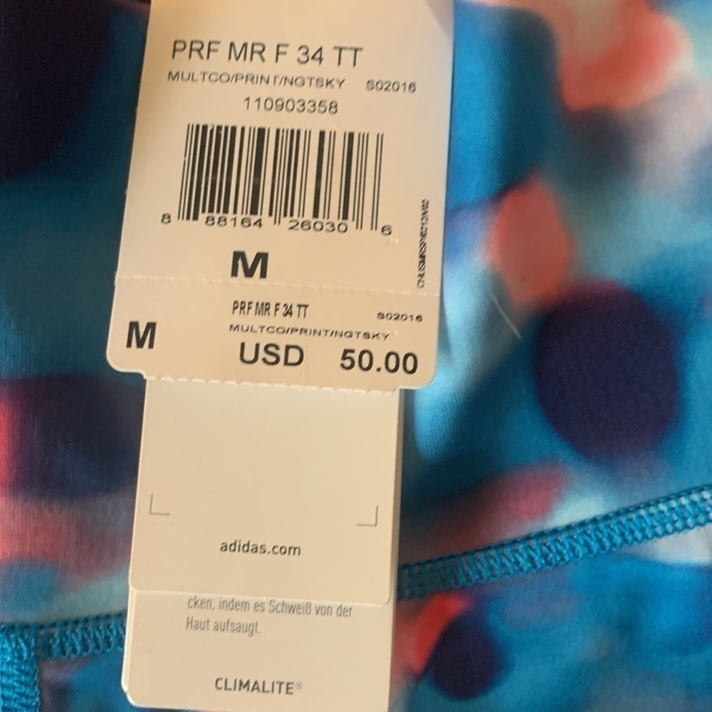 𝅺NWT Adidas workout capri pants - Picture 3 of 7